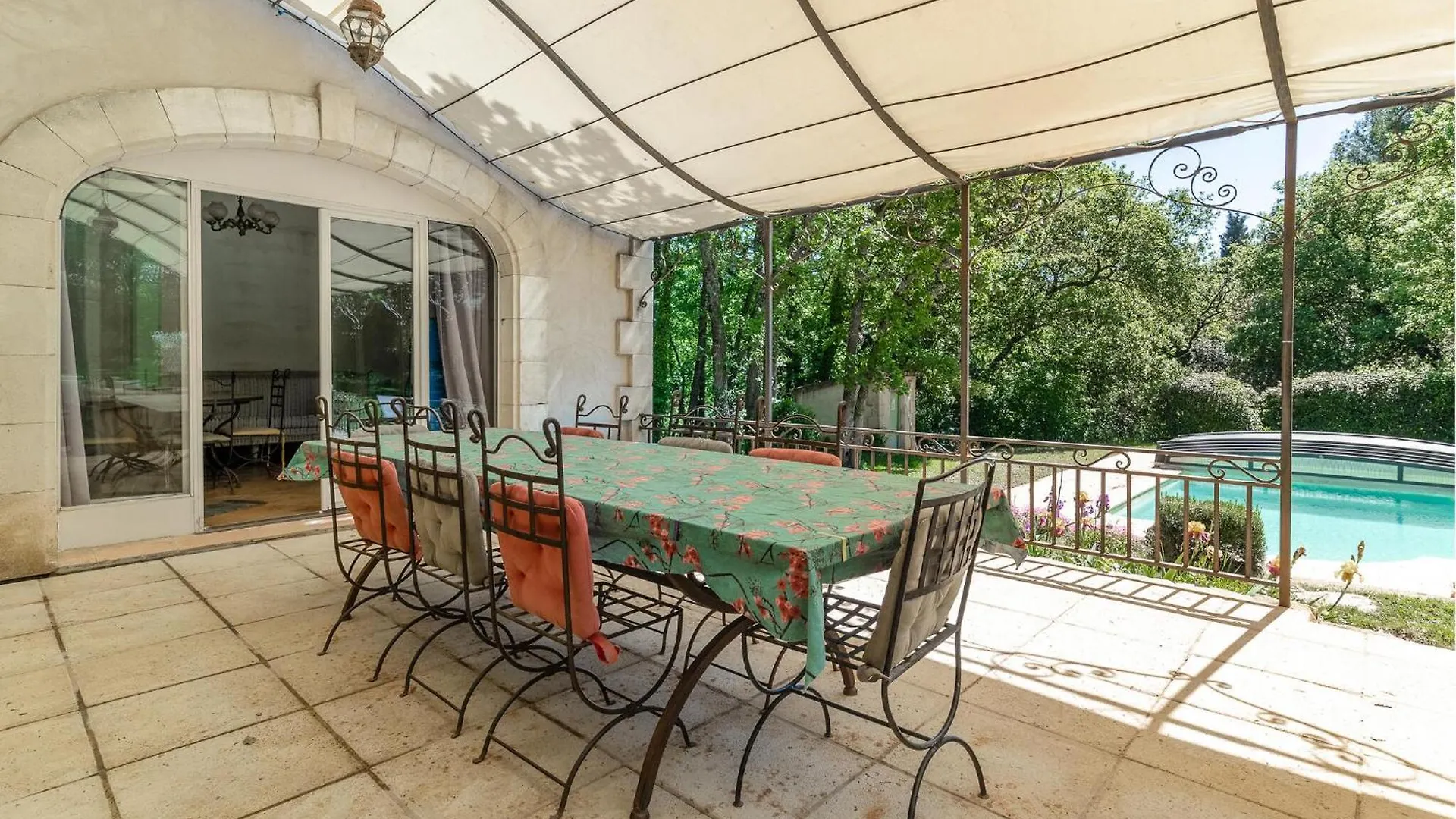 4 Bedroom Pet Friendly Home In Apt